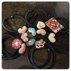NWOT!! Rhinestone Pony Tail Bundle